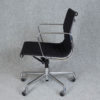 VITRA Alu Chair EA 117
