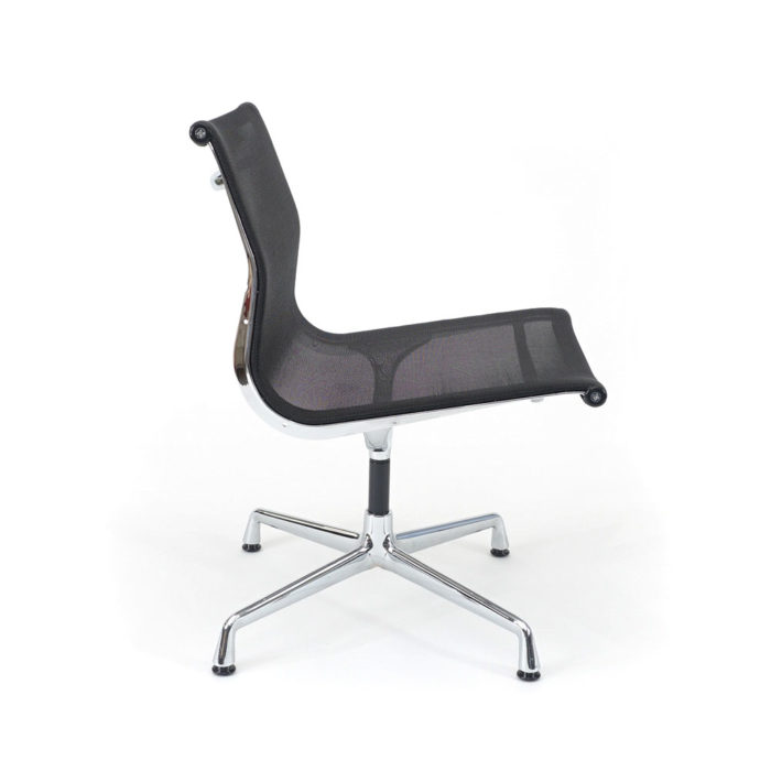 Produktbild von Vitra Aluminium Chair EA 108 drehbar - ohne Armlehnen
